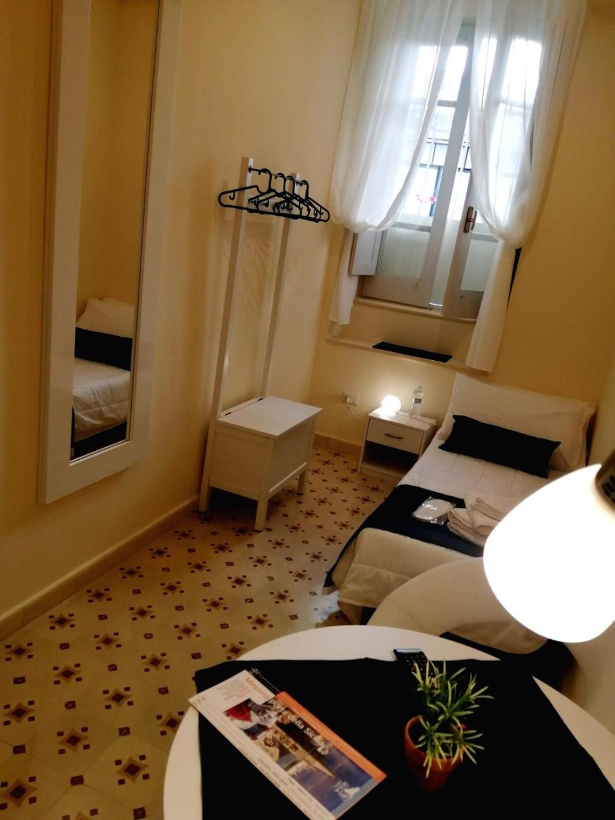 Suleima B&B Messina Centro Room photo